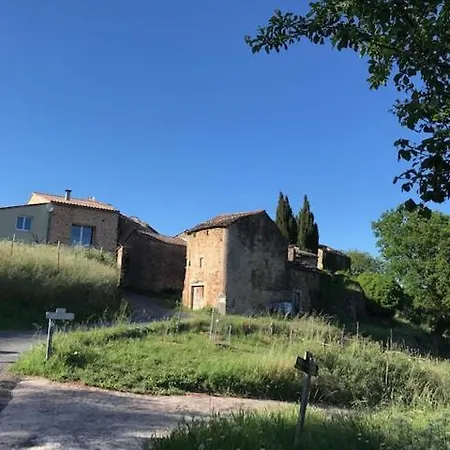 De L'eglise Et Du Chateau 2 A 15 Personnes Apartment Avene