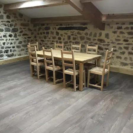 De L'église Et Du Château 2 à 15 Personnes *